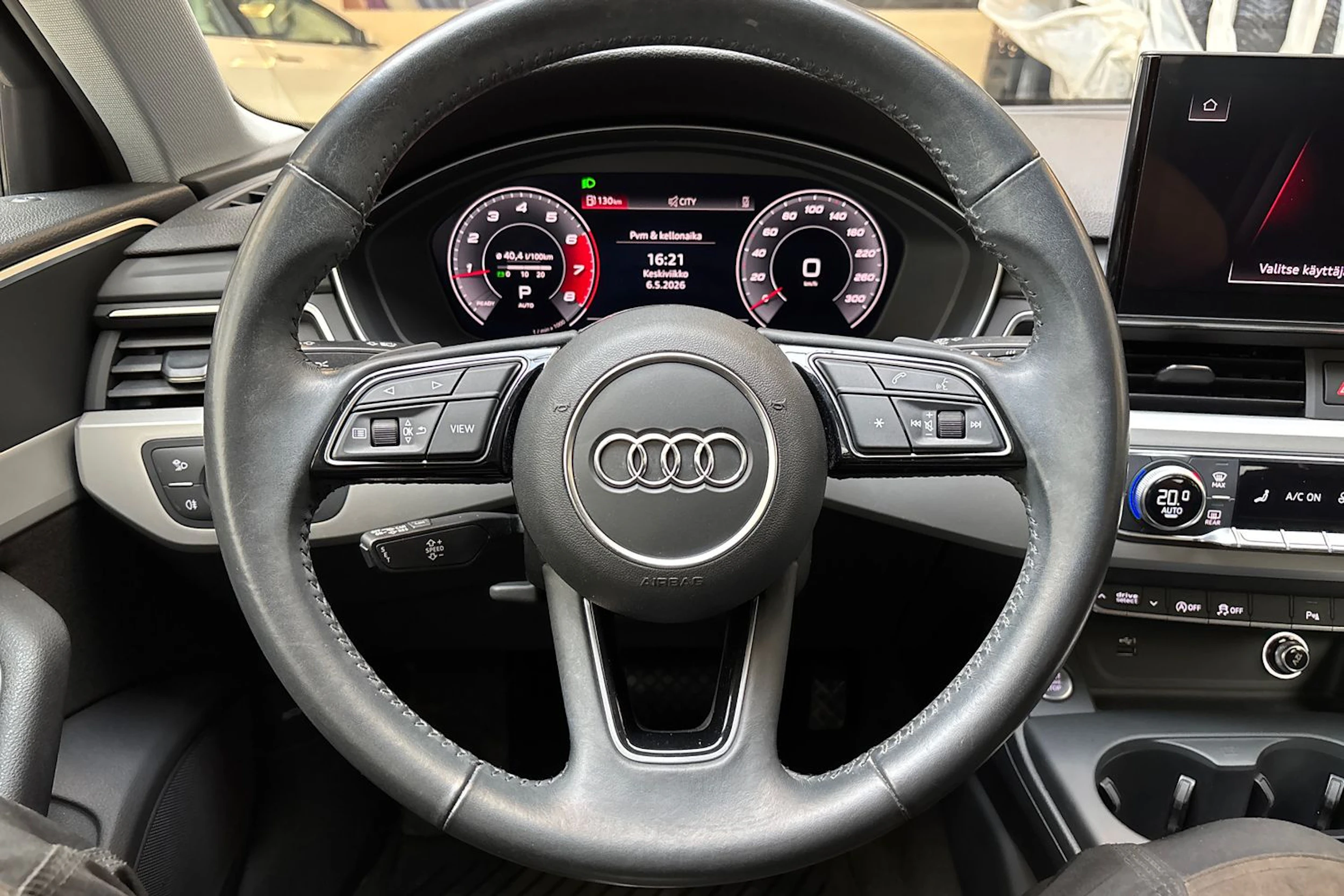 sininen Audi A4 2020 kuva 17.