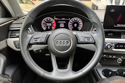 sininen Audi A4 2020 kuva 17.