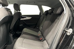 musta Audi A4 2020 kuva 8.
