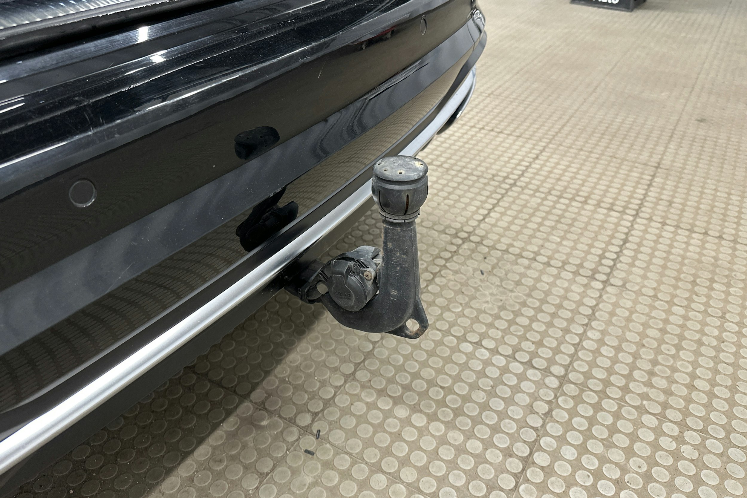 musta Audi A4 2020 kuva 13.