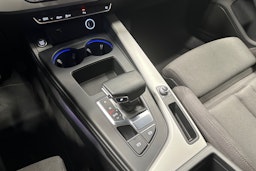 musta Audi A4 2020 kuva 23.