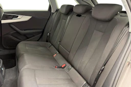 vihreä Audi A4 2020 kuva 11.