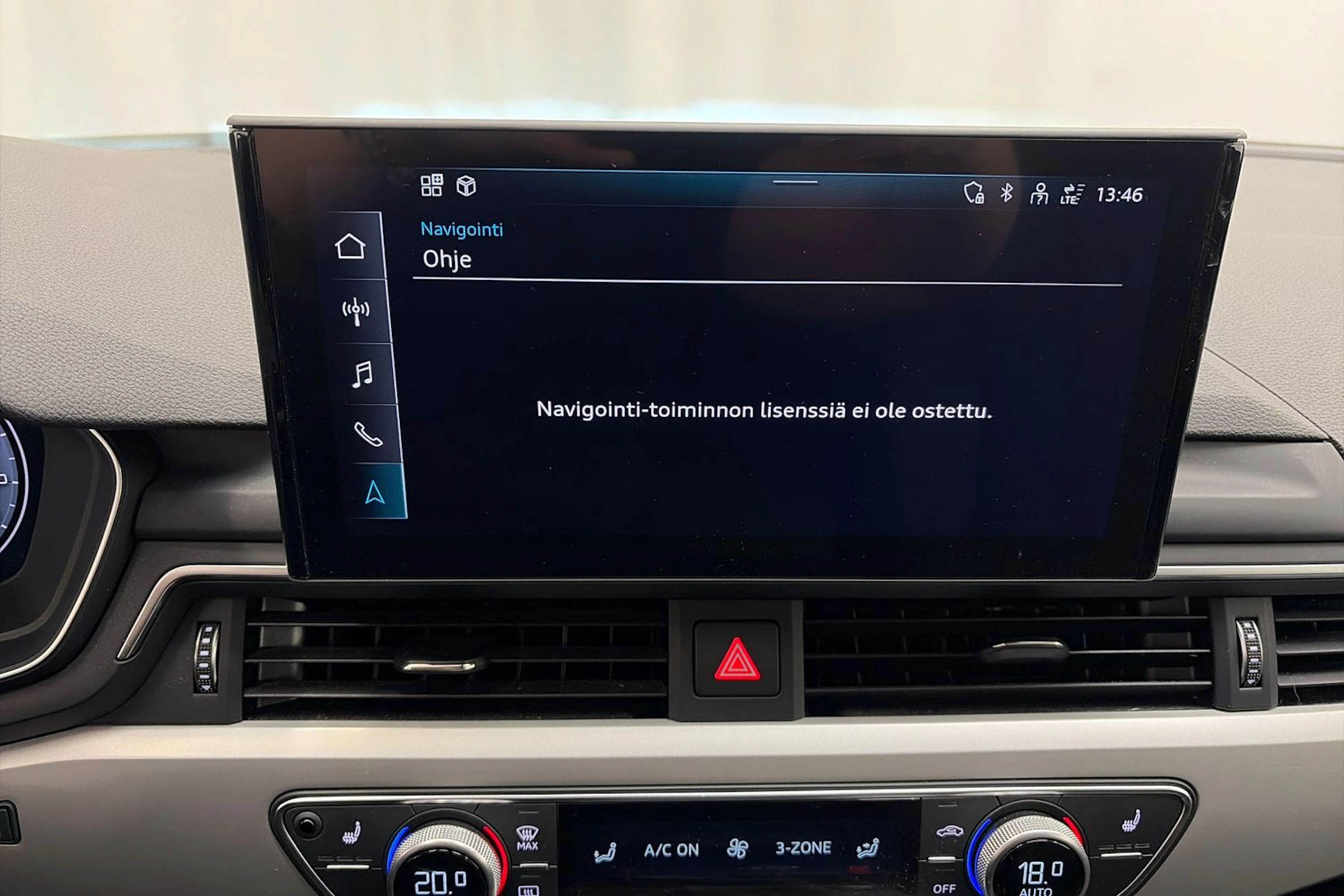 vihreä Audi A4 2020 kuva 23.