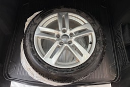 vihreä Audi A4 2020 kuva 15.