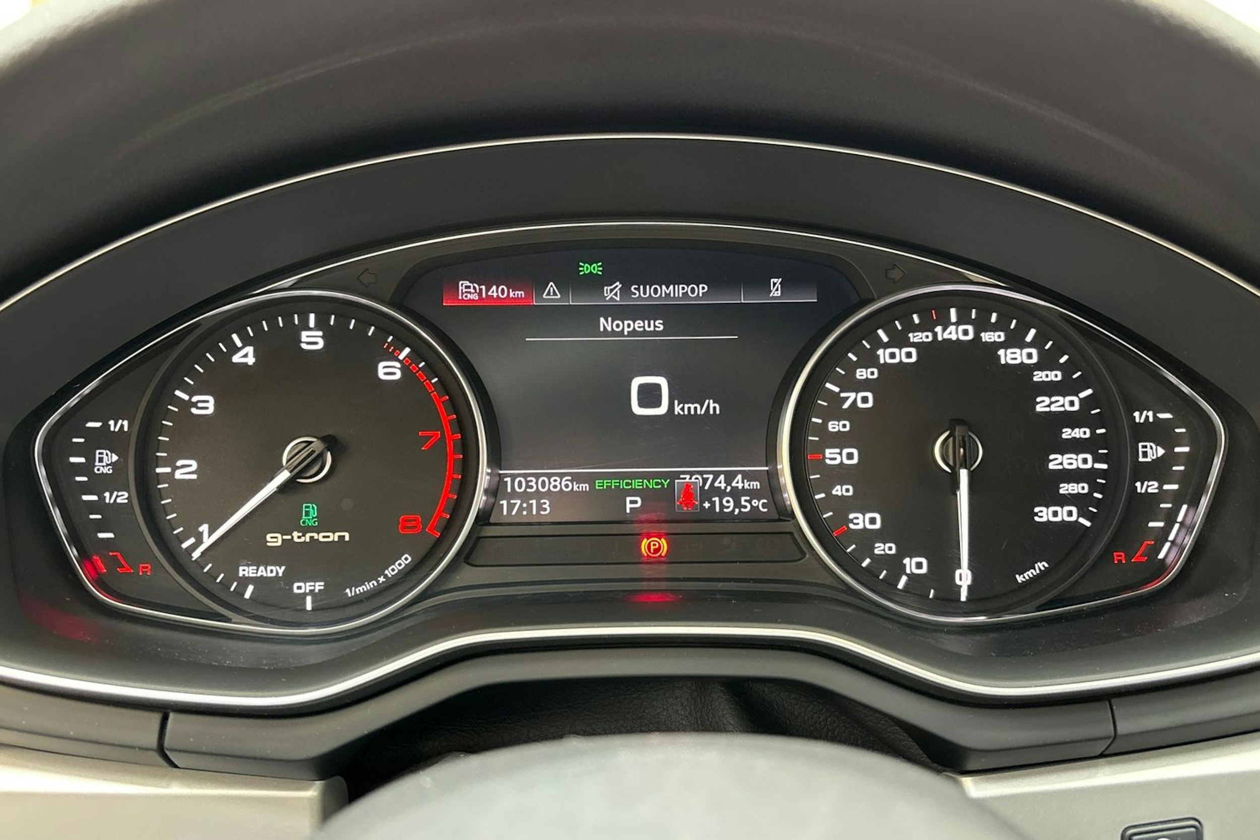 vihreä Audi A4 2020 kuva 23.