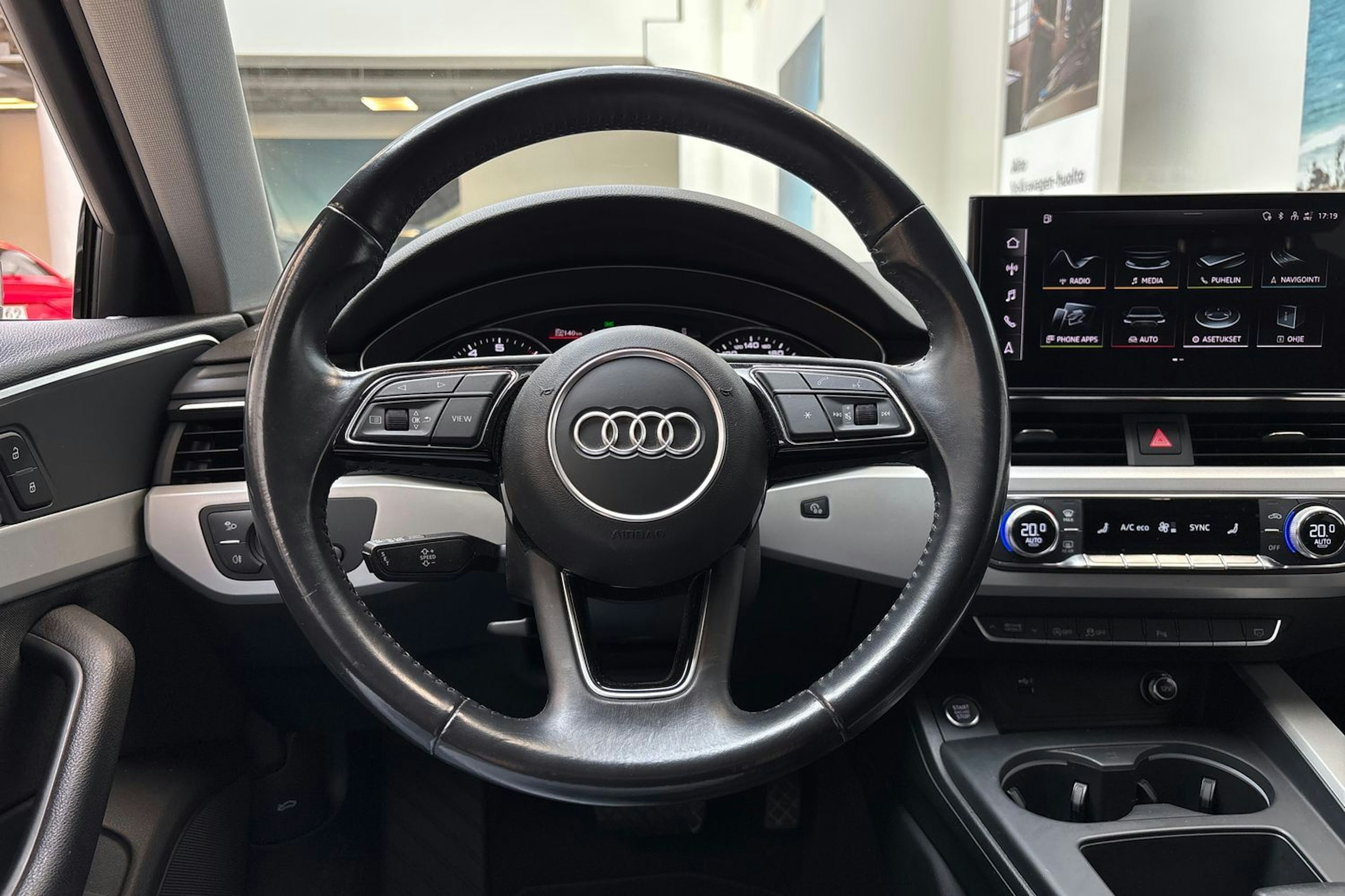 vihreä Audi A4 2020 kuva 24.