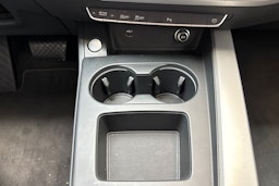 vihreä Audi A4 2020 kuva 30.