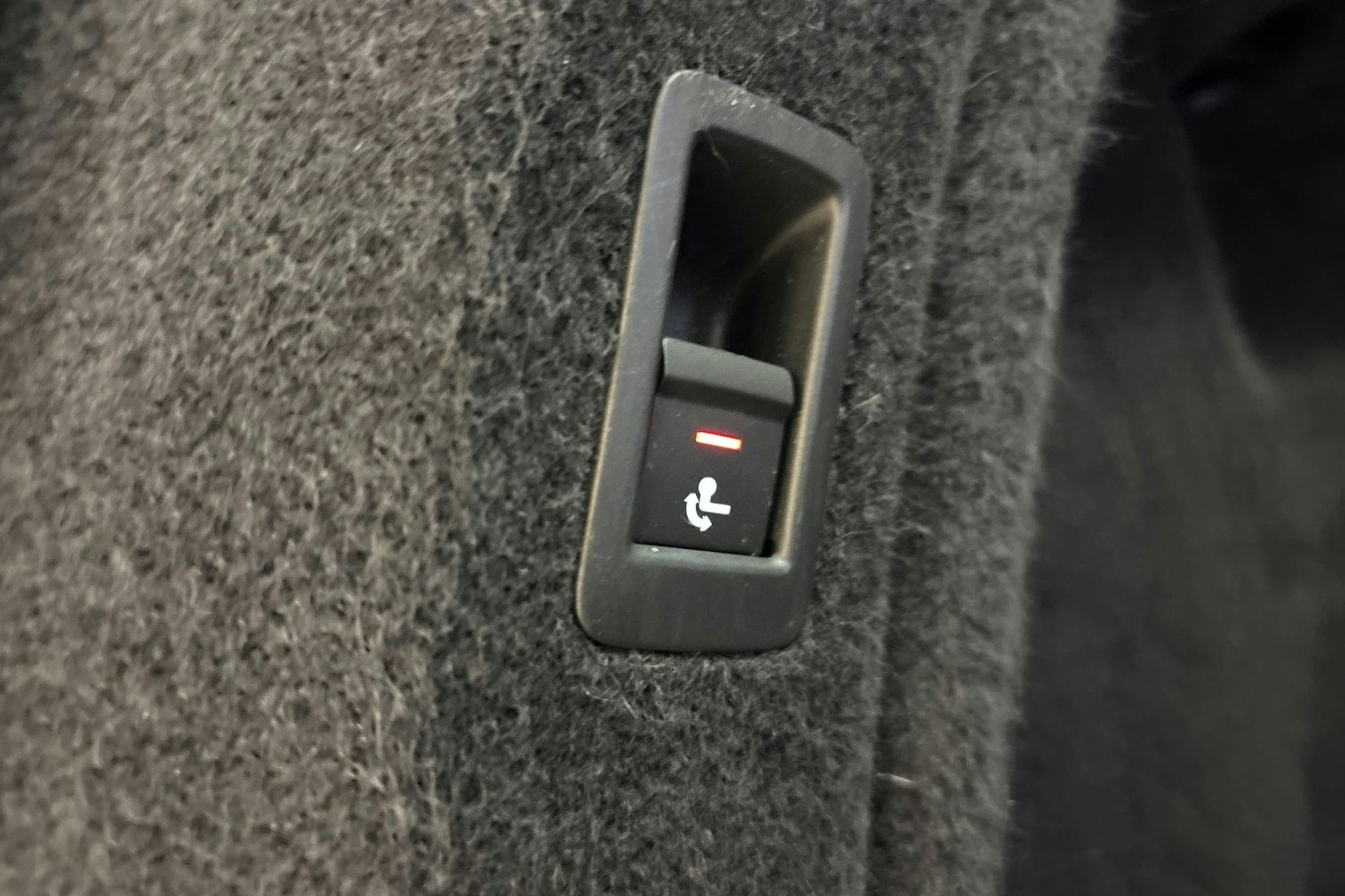 hopea Audi A4 2020 kuva 16.