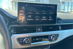 sininen Audi A4 2020 kuva 9.