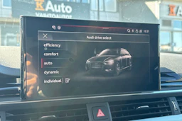 sininen Audi A4 2020 kuva 16.