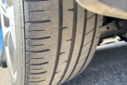 sininen Audi A4 2020 kuva 19.