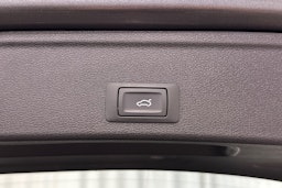 harmaa Audi A4 2020 kuva 16.