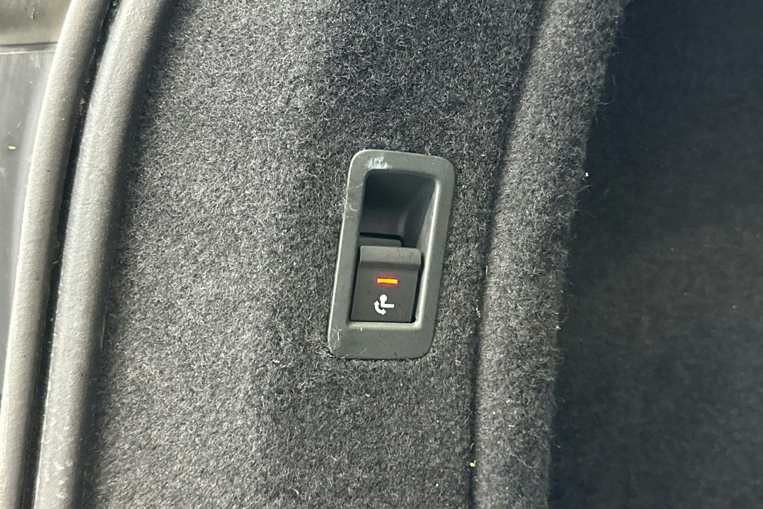 harmaa Audi A4 2020 kuva 17.