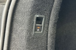 harmaa Audi A4 2020 kuva 17.