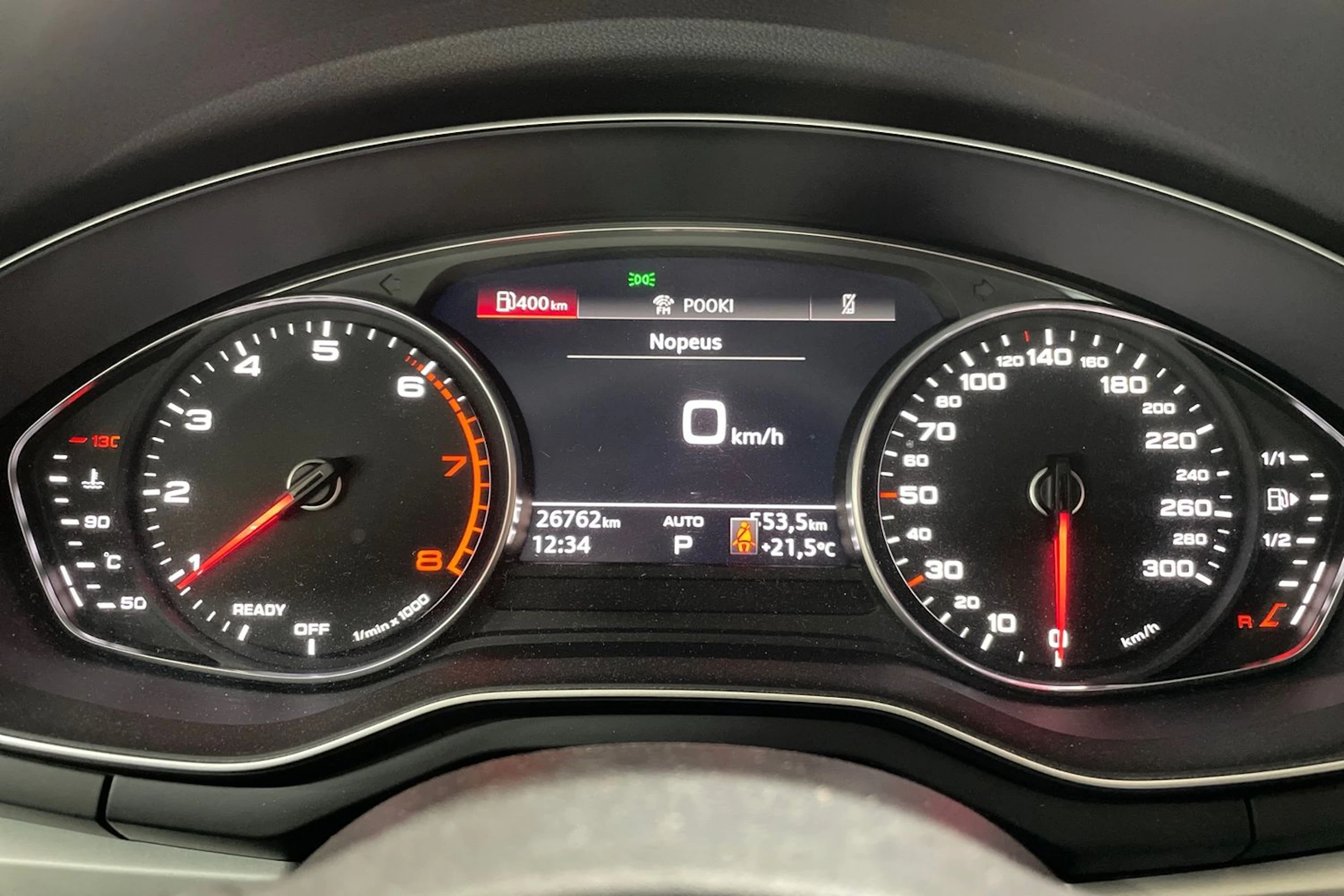 Musta Audi A4 2020 kuva 19.