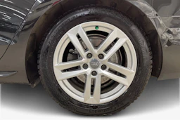 musta Audi A4 2020 kuva 9.