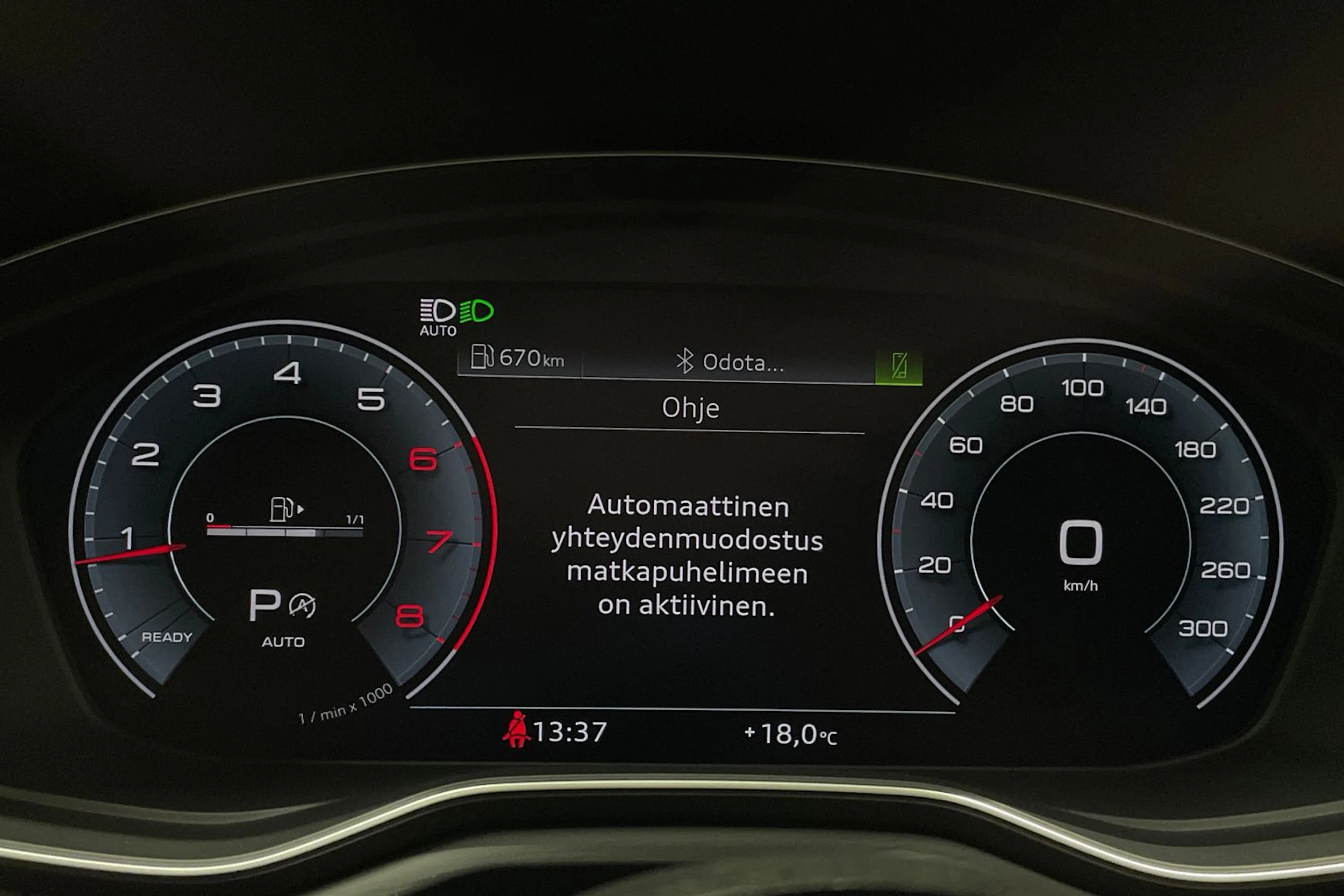 musta Audi A4 2020 kuva 15.