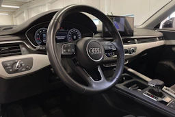 musta Audi A4 2020 kuva 28.