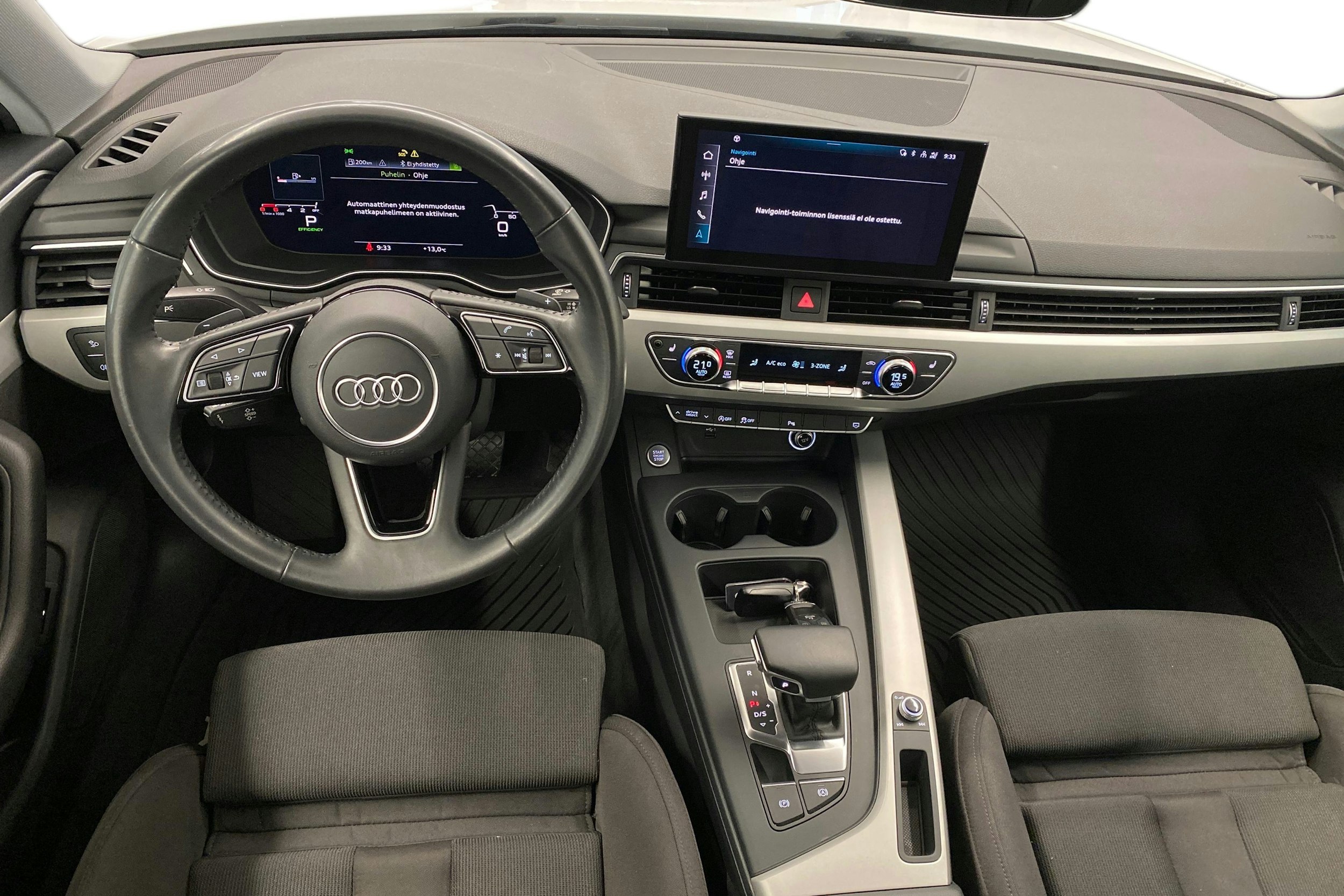 valkoinen Audi A4 2020 kuva 9.