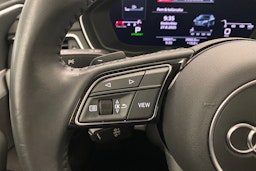 valkoinen Audi A4 2020 kuva 17.
