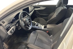 valkoinen Audi A4 2020 kuva 3.