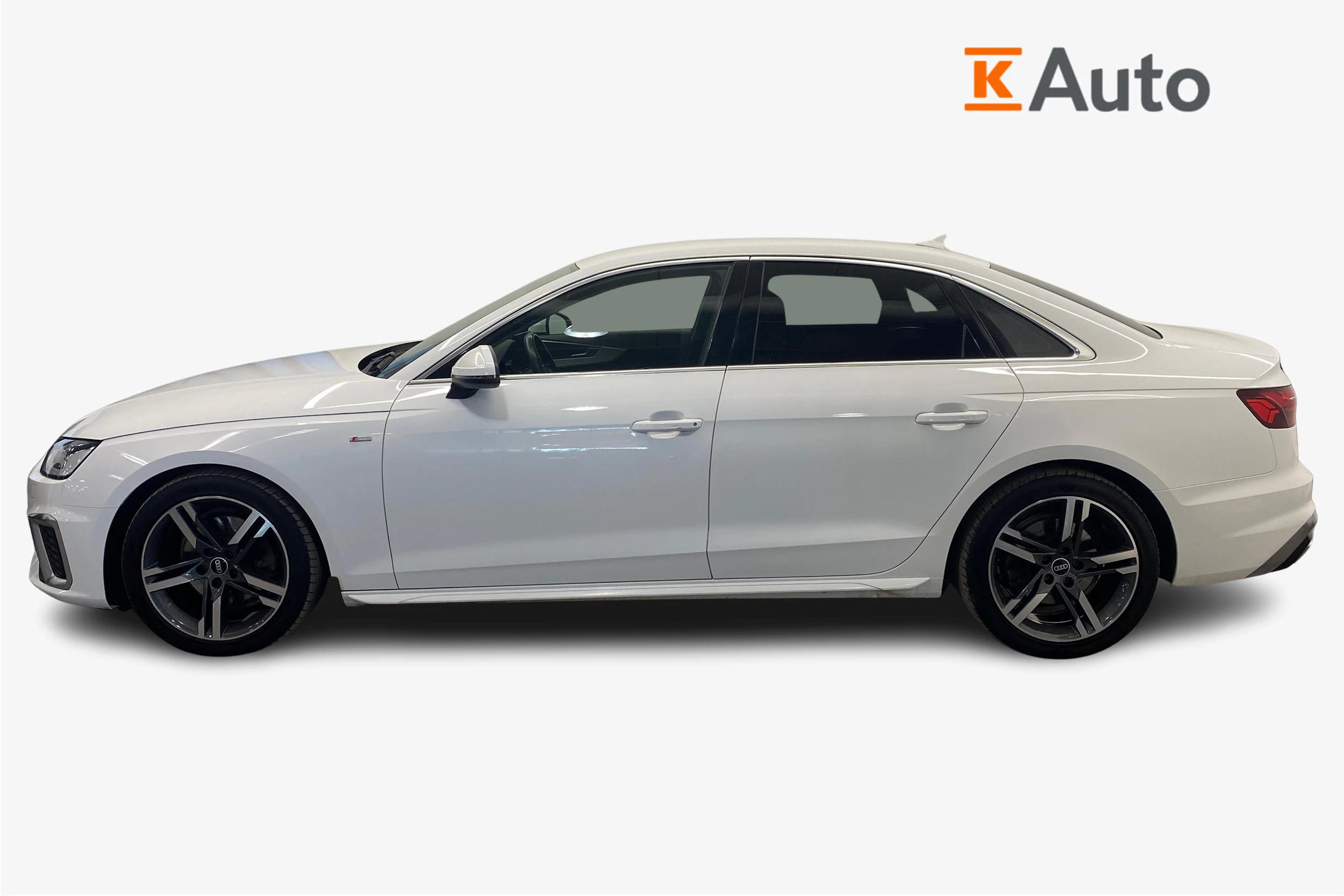 valkoinen Audi A4 2020 kuva 5.