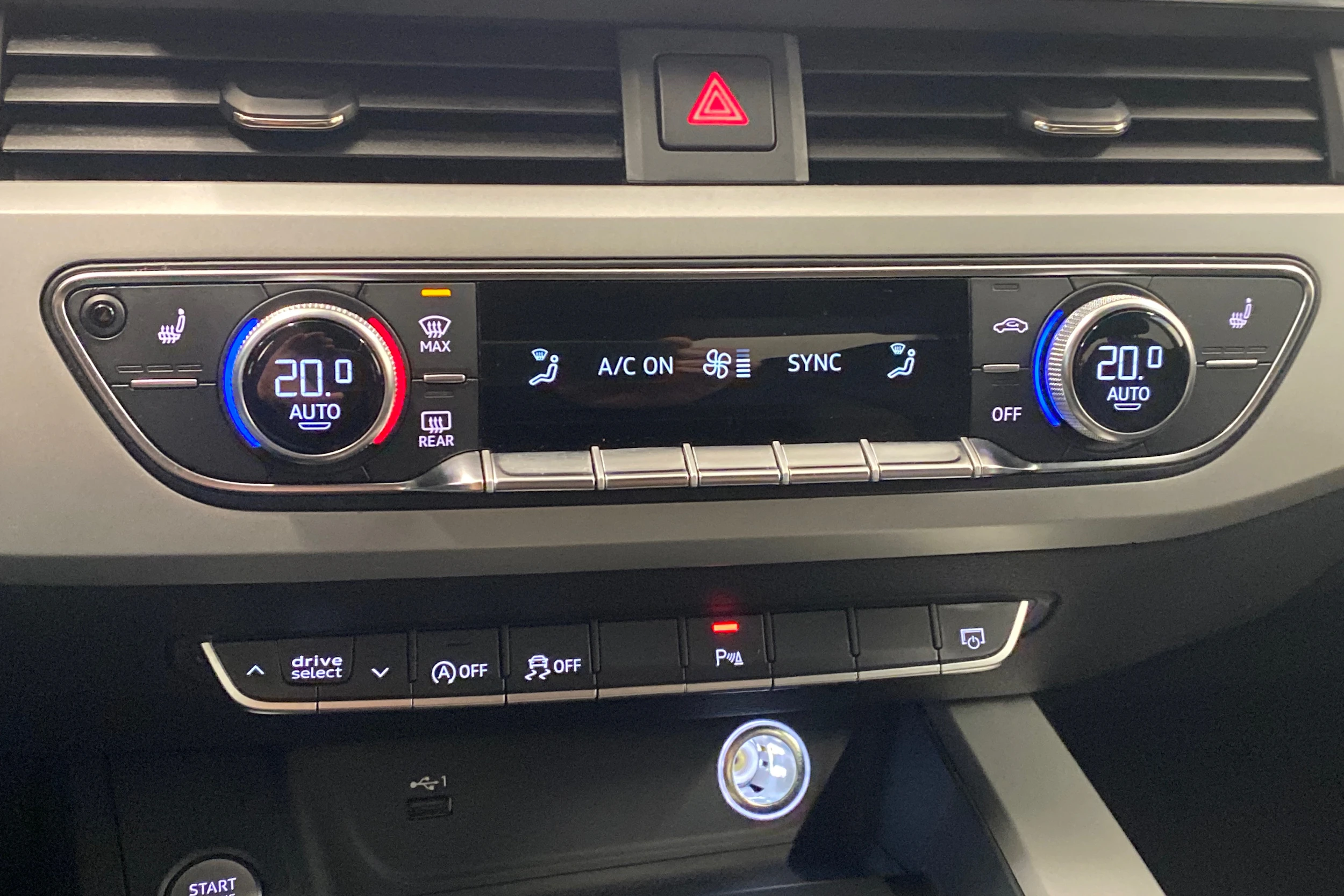 valkoinen Audi A4 2020 kuva 15.