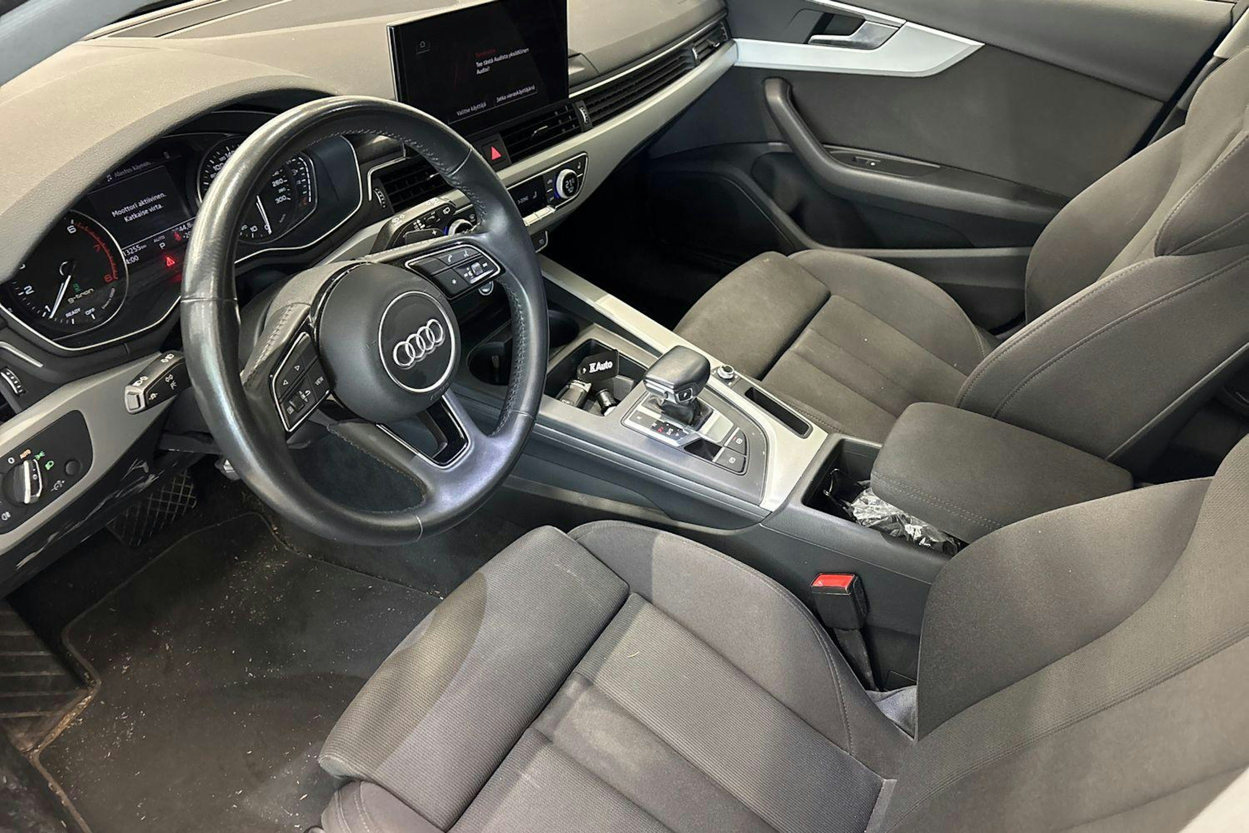 hopea Audi A4 2020 kuva 3.