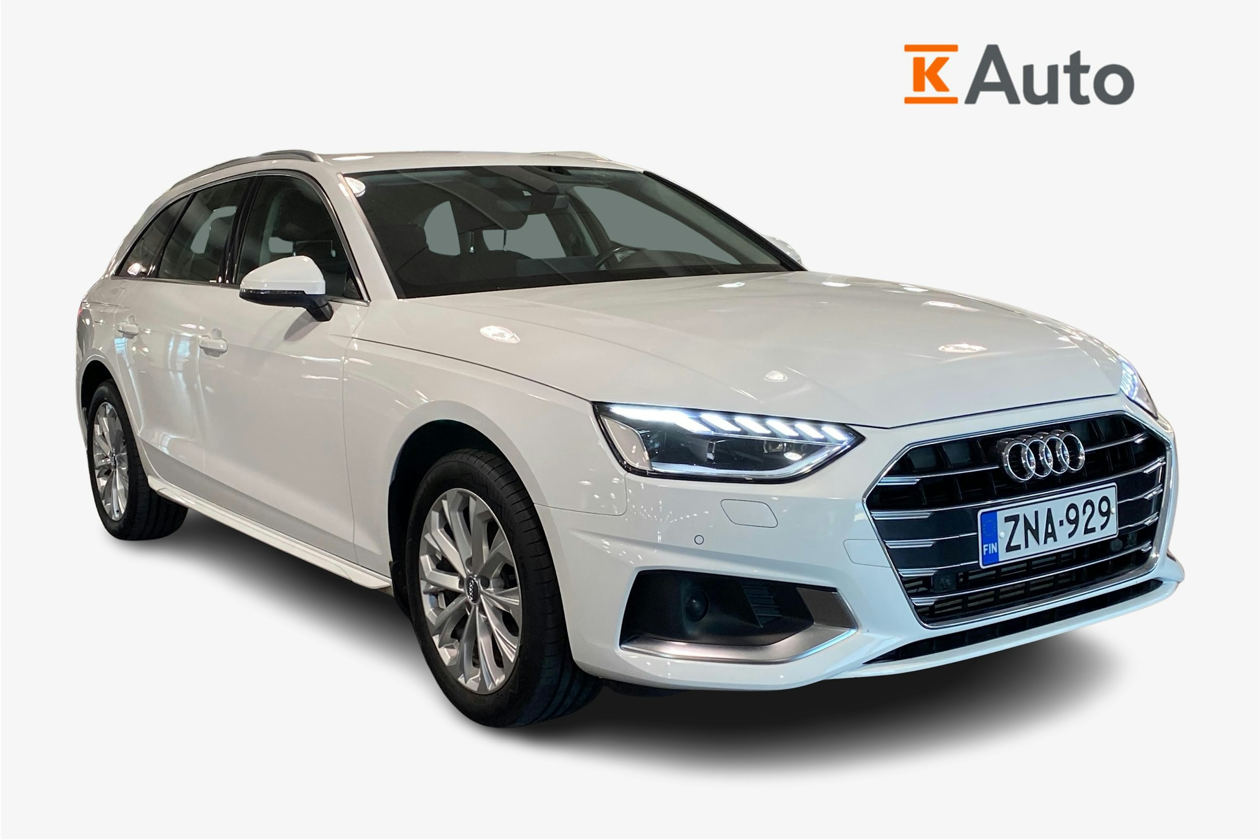 valkoinen Audi A4 2020 kuva 1.