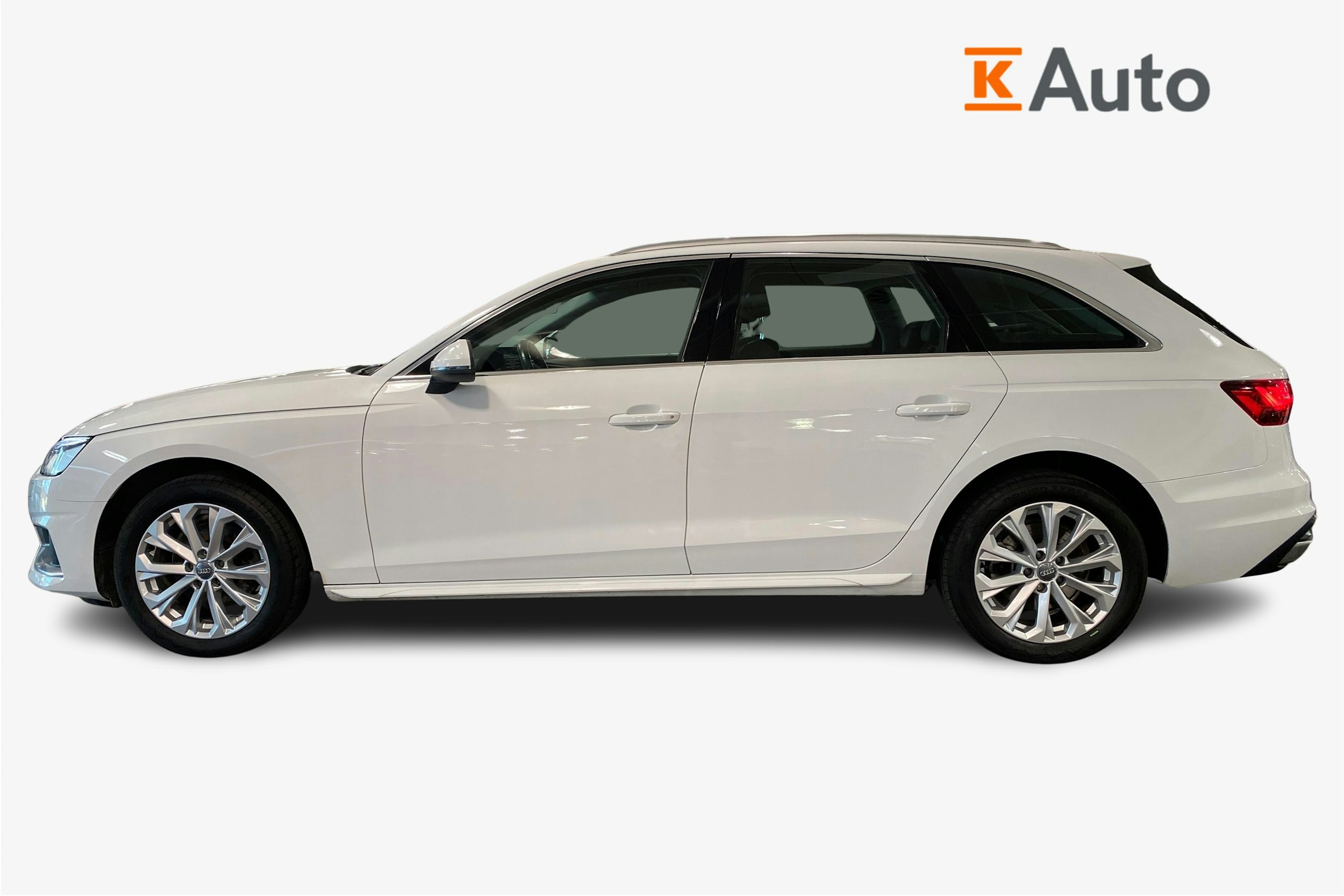 valkoinen Audi A4 2020 kuva 6.
