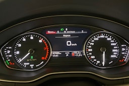 valkoinen Audi A4 2020 kuva 20.