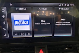 valkoinen Audi A4 2020 kuva 24.