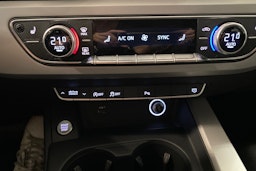 valkoinen Audi A4 2020 kuva 25.