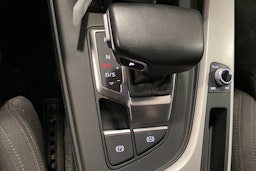 valkoinen Audi A4 2020 kuva 26.