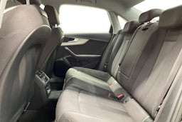 musta Audi A4 2020 kuva 10.