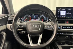 musta Audi A4 2021 kuva 13.