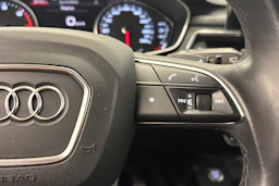 musta Audi A4 2021 kuva 15.