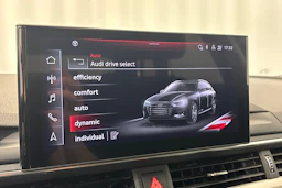 musta Audi A4 2021 kuva 21.