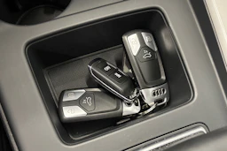 musta Audi A4 2021 kuva 25.