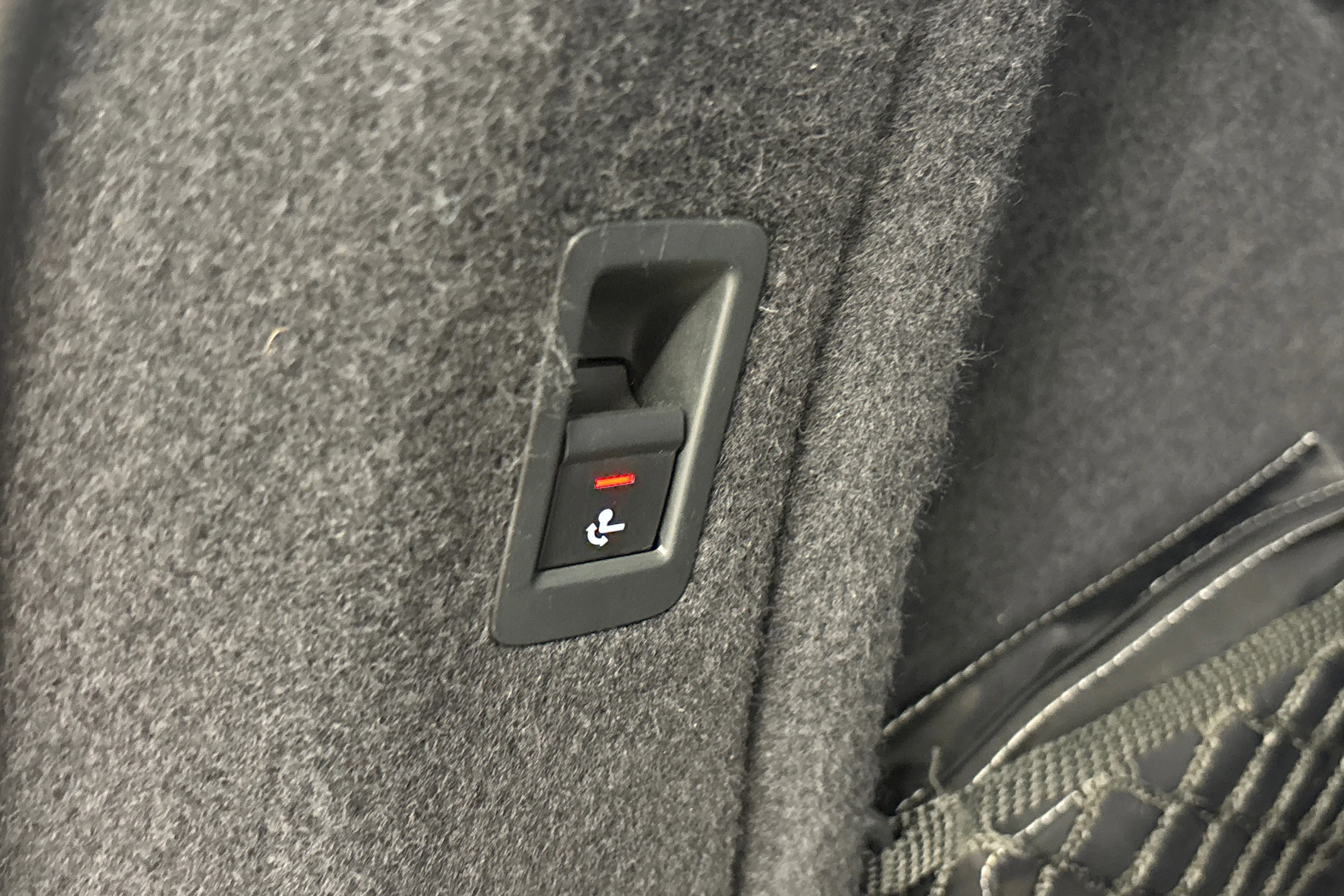 musta Audi A4 2021 kuva 32.