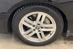 musta Audi A4 2021 kuva 34.