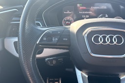 musta Audi A4 2021 kuva 12.