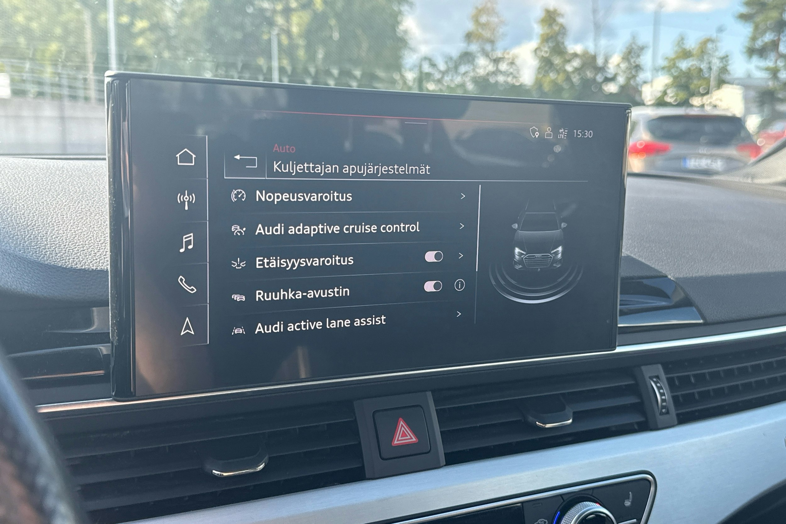 musta Audi A4 2021 kuva 15.