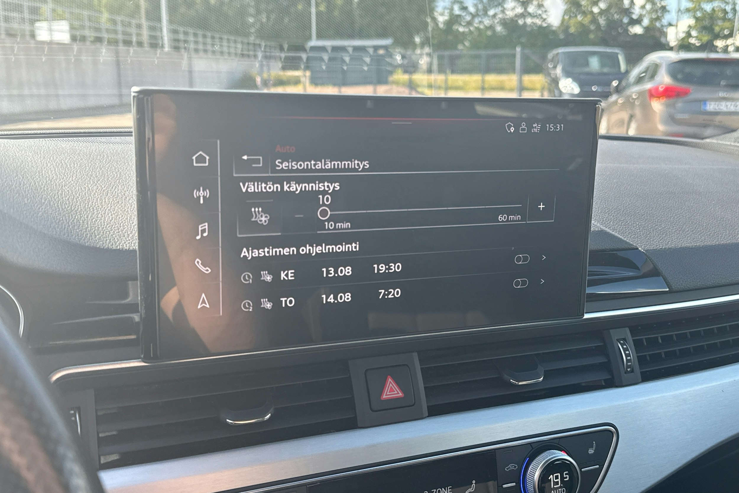 musta Audi A4 2021 kuva 19.