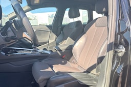 musta Audi A4 2021 kuva 25.