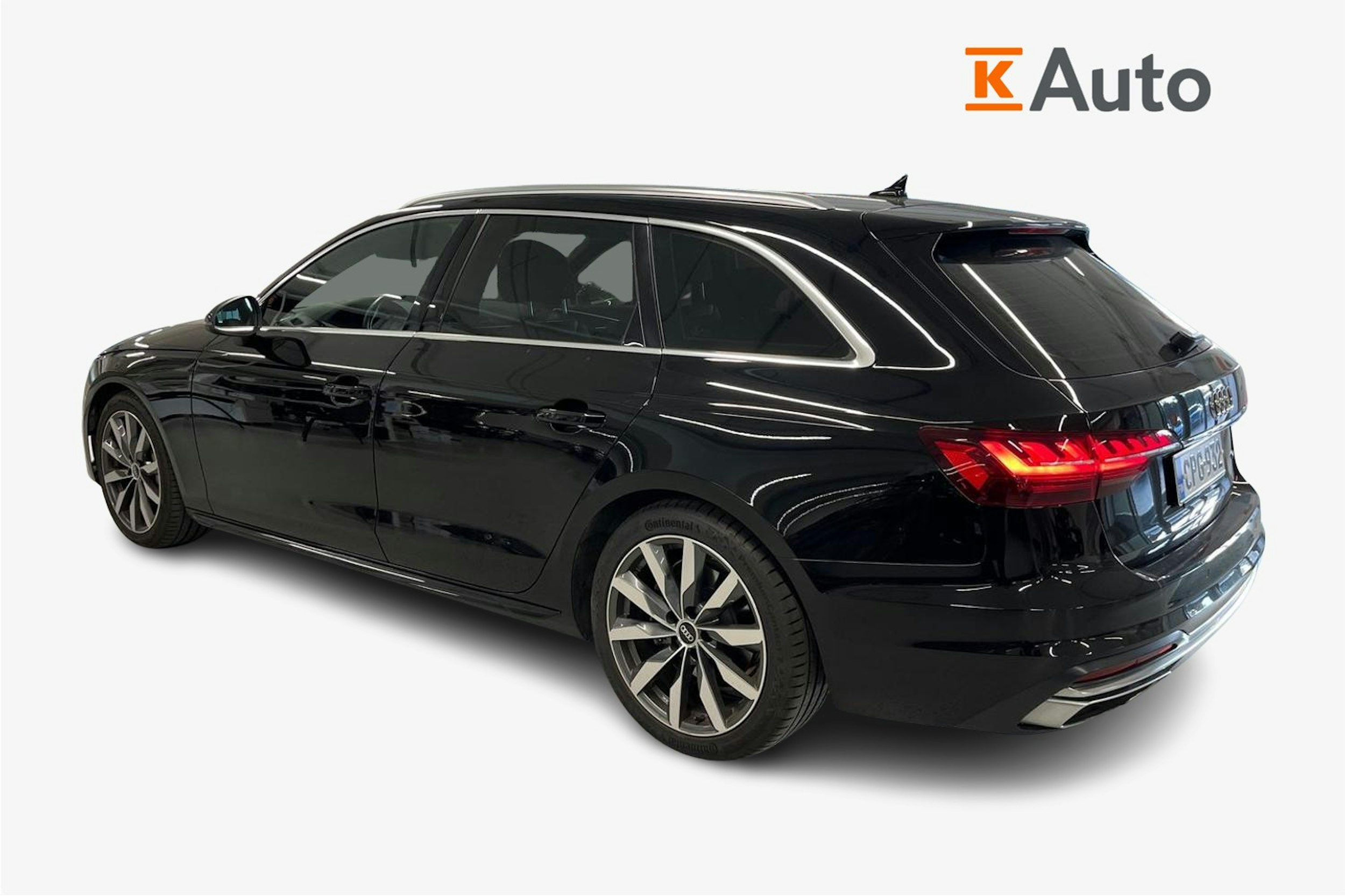 musta Audi A4 2021 kuva 2.