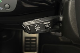 musta Audi A4 2021 kuva 17.