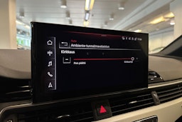 punainen Audi A4 2021 kuva 25.