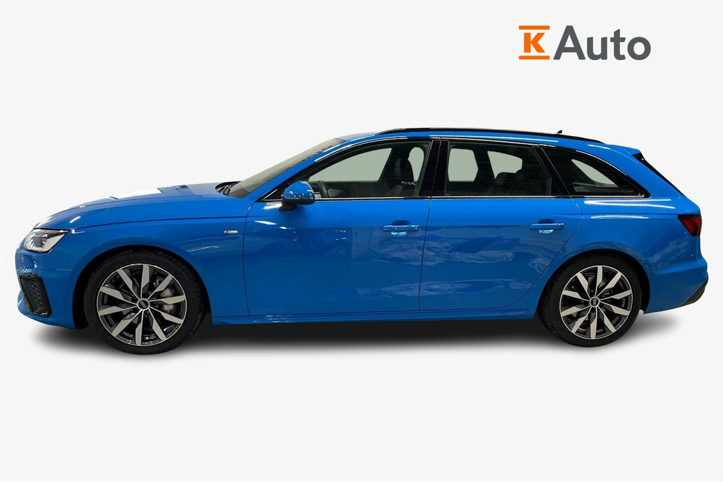 sininen Audi A4 2021 kuva 6.