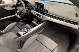 sininen Audi A4 2021 kuva 31.